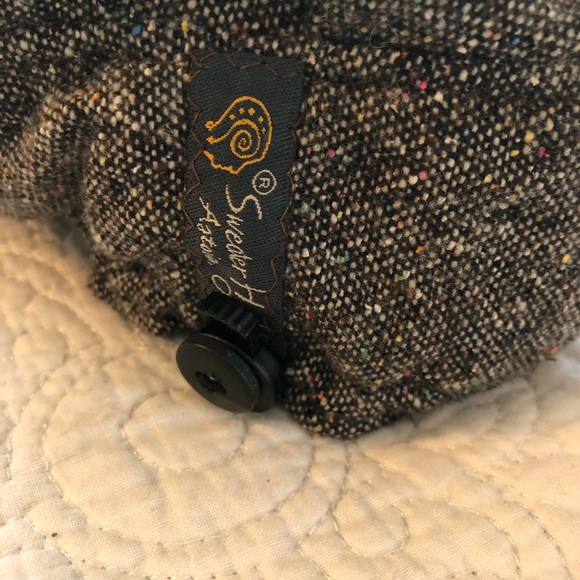 Sweater Heads Reversible Hat - Picture 2 of 5